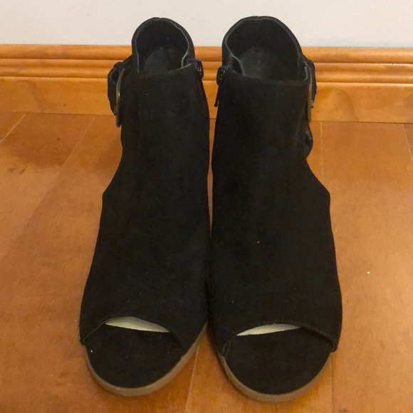 NWOT Booties - Picture 2 of 3